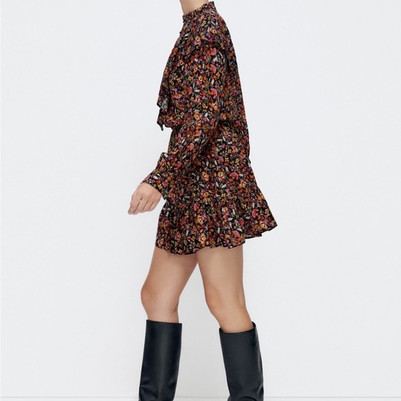 Zara floral ruffled dress - Picture 3 of 10